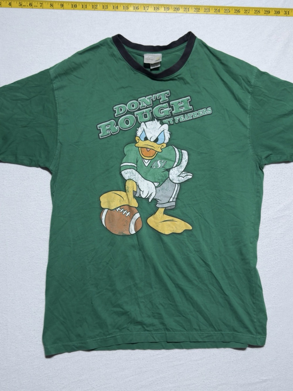 Sodo Donald Duck Saskatchewan rough riders Football Graphic Tee XL